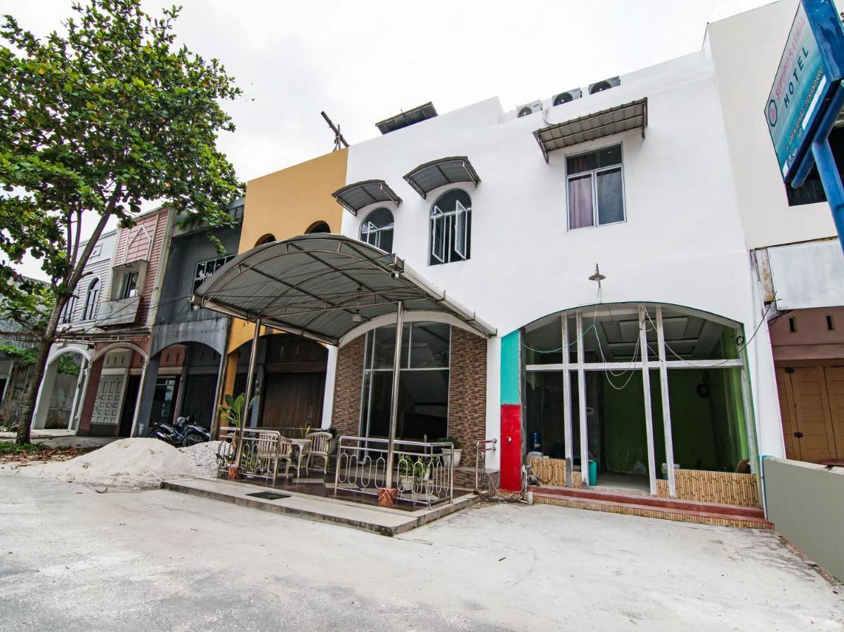 OYO 90897 Hotel Sepupu Satria Pekanbaru Exteriér fotografie